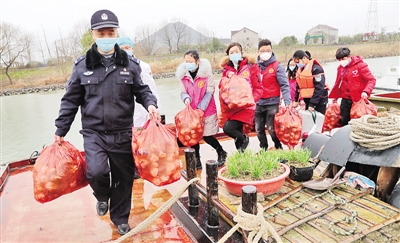 守望相助 传递温暖和力量
