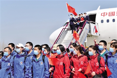 白衣战士,欢迎归来 白衣战士,欢迎归来