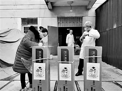 高校学生援鄂行动：做国家需要的“应急行动队”
