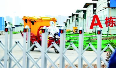 二百六十多位保洁员日夜坚守雷神山