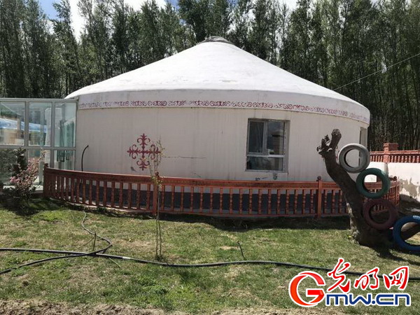 开起特色农家乐 日子越过越红火 开起特色农家乐 日子越过越红火