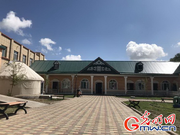 开起特色农家乐 日子越过越红火 开起特色农家乐 日子越过越红火