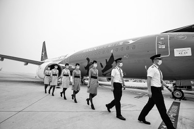 厦航“大兴号”涂装飞机首飞成功