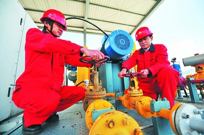 西藏：加速富民兴藏 守护蓝天净土