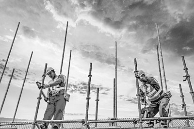 珠海横琴口岸建设工人忙碌施工