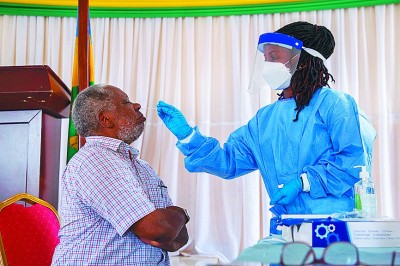 卢旺达基加利进行新一轮新冠病毒检测