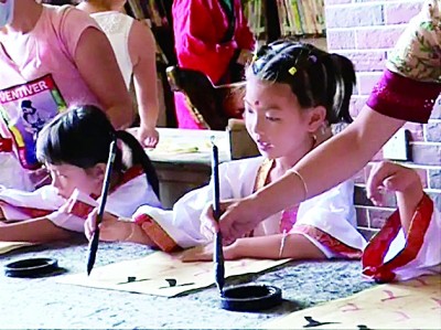 海南：农家书屋成为文化风景线