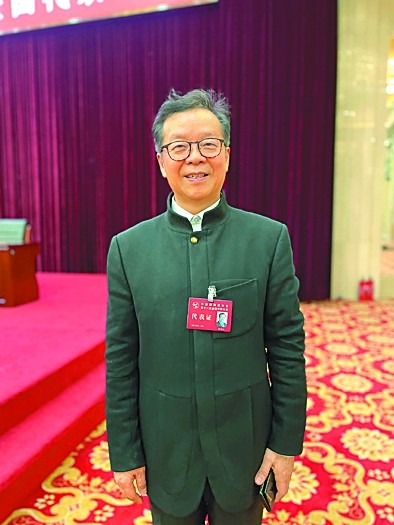 坚守初心 为人民起舞——访中国舞蹈家协会第十一届主席冯双白