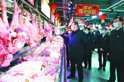 习近平春节前夕赴贵州看望慰问各族干部群众