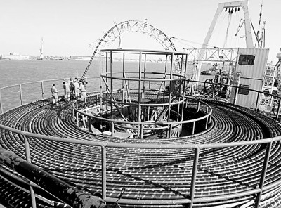 让中国以“光速”联通世界 让中国以“光速”联通世界