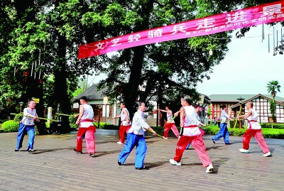 江西宜黄：让非遗与旅游“联姻牵手”