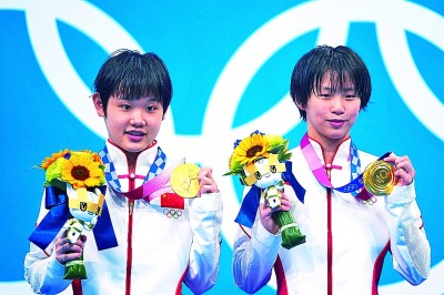 中国体育代表团再获三金