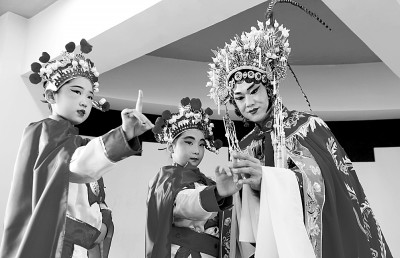 唱念做打“戏窝子” 走进百姓心窝子