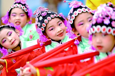 在“美”中体验生命的情感