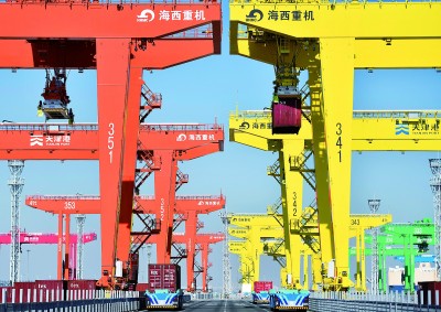 天津港“智慧零碳”码头投产运营