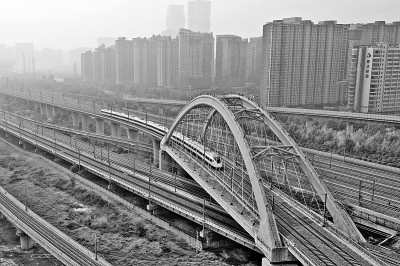 河南3条城际铁路实施“公交化”运营