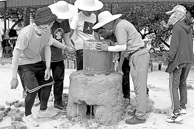 向历史深处探索 为民族复兴奋发