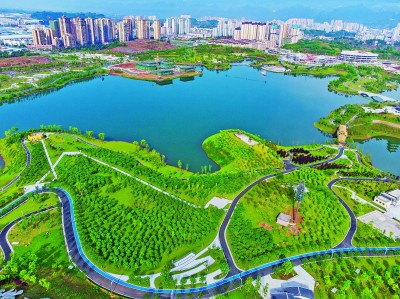 5月3日,重慶市墊江縣東部新區三合湖溼地公園,風景如畫.