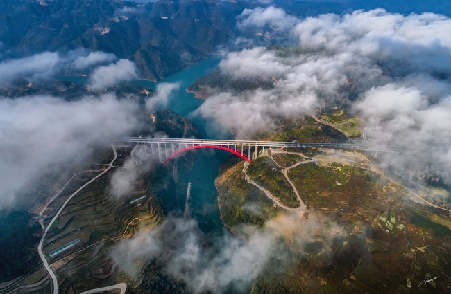 一起跨越看泰顺·共富故事丨构建通达交通网 擘画共富新图景