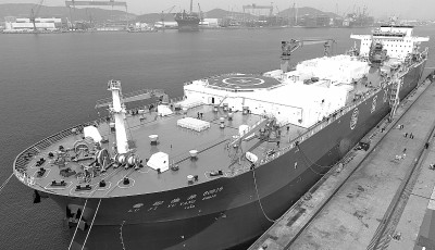 全球首艘10万吨级智慧渔业大型养殖工船交付