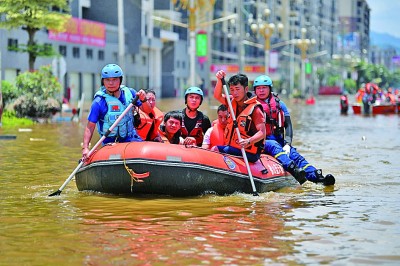 廣東清遠積極開展抗洪救災