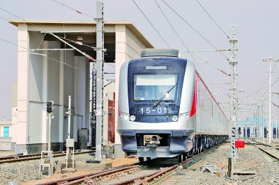 埃及斋月十日城铁路项目通车试运行 埃及斋月十日城铁路项目通车试运行