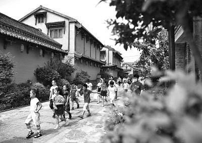 美丽乡村引游人