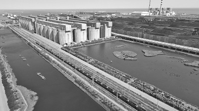 黄骅港煤炭储运区人工湿地景观