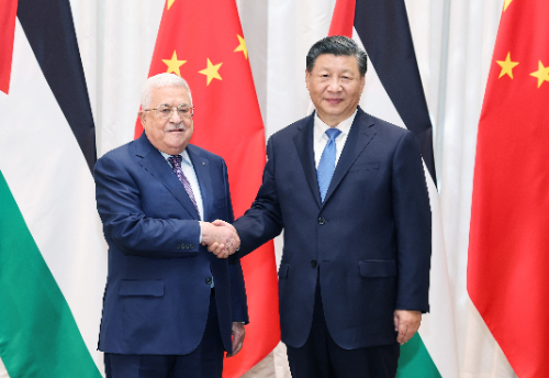 习近平会见巴勒斯坦总统阿巴斯