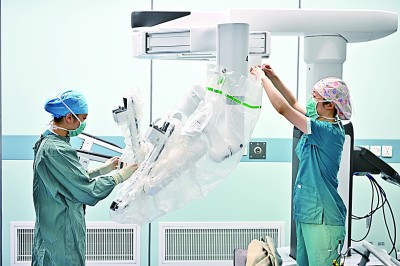 我国7名护理工作者荣获第49届南丁格尔奖