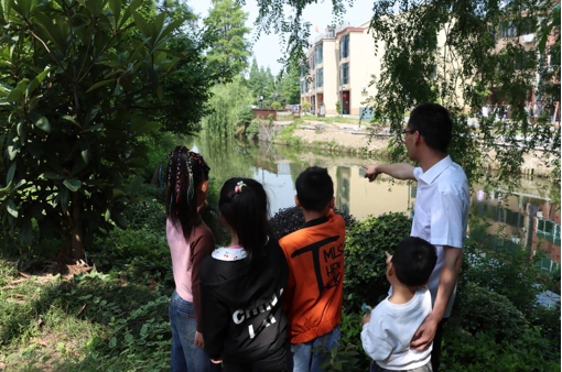 美丽家园 护水有我 浙江杭州临平区运河街道戚家桥村举办护水教育活动