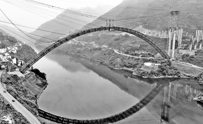 宜金高速西宁河特大桥主桥顺利合龙