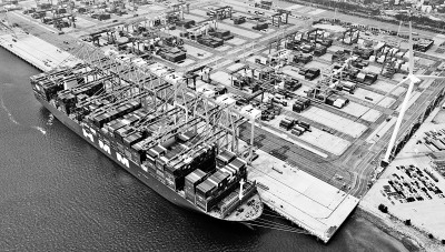 天津港上半年集装箱吞吐量创历史新高