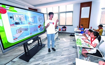 浙江湖州：暑期课堂护航“小候鸟”