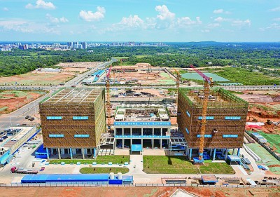 海南文昌国际航天城遥感卫星项目主体结构封顶