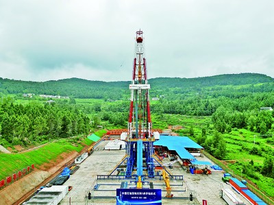 我国首次在四川盆地开钻万米深井 我国首次在四川盆地开钻万米深井