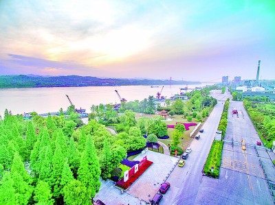 为了浩荡江水长流常清——湖北宜昌推进长江大保护的探索与启示