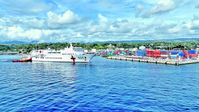 中国海军“和平方舟”号医院船首访所罗门群岛