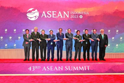 第四十三届东盟峰会聚焦区域经济增长