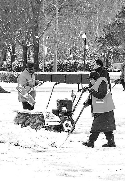 应急管理部针对低温雨雪冰冻灾害 扩大应急响应范围