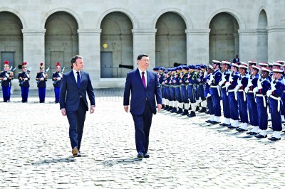 习近平出席法国总统马克龙举行的欢迎仪式 习近平出席法国总统马克龙举行的欢迎仪式