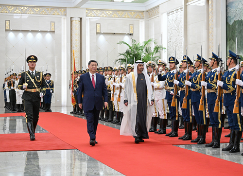 习近平同阿联酋总统穆罕默德会谈