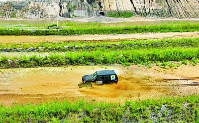 废弃矿坑变赛道 废弃矿坑变赛道