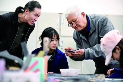 宁夏银川：贺兰山下石生花