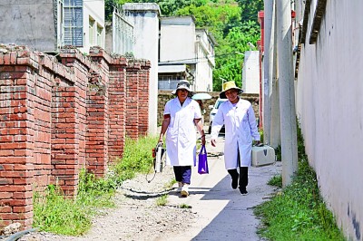 村里来了大学生村医