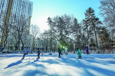 国际雪联主席：中国冰雪运动市场将更加火热