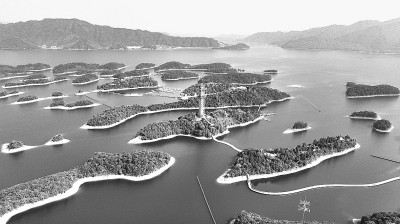 湖光山色 春意盎然