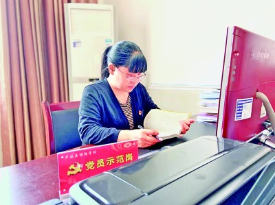 拼搏奋斗 昂扬奋进 听一线劳动者讲述笃志卓越的故事