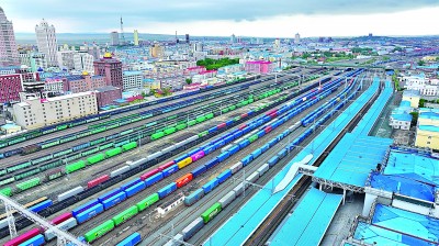 推动构建周边命运共同体