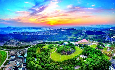湖北大冶铜绿山古铜矿遗址博物馆：铜草花下的青铜传奇